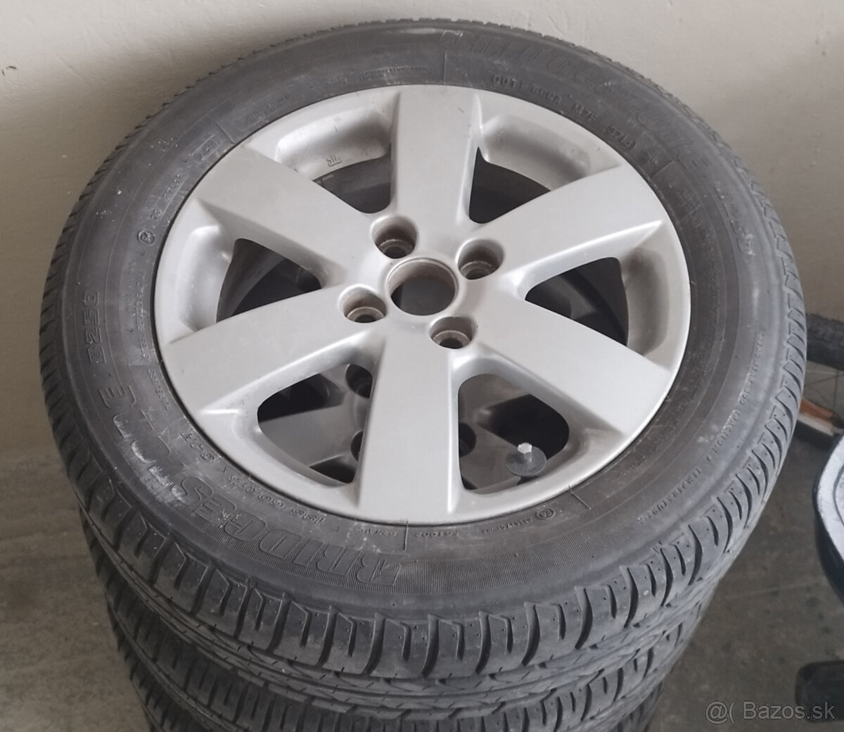 Predám letné pneumatiky 185/60 R15