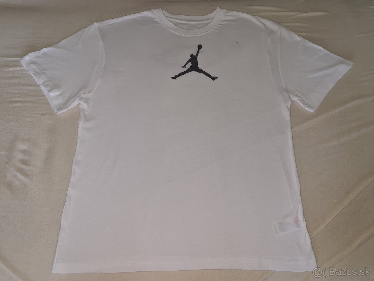 Air Jordan tričko, veľkosť M