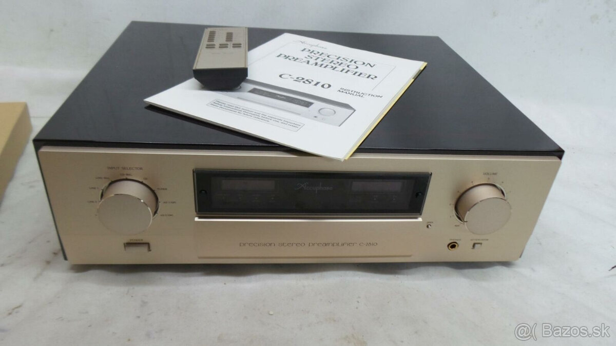 Accuphase C-2810