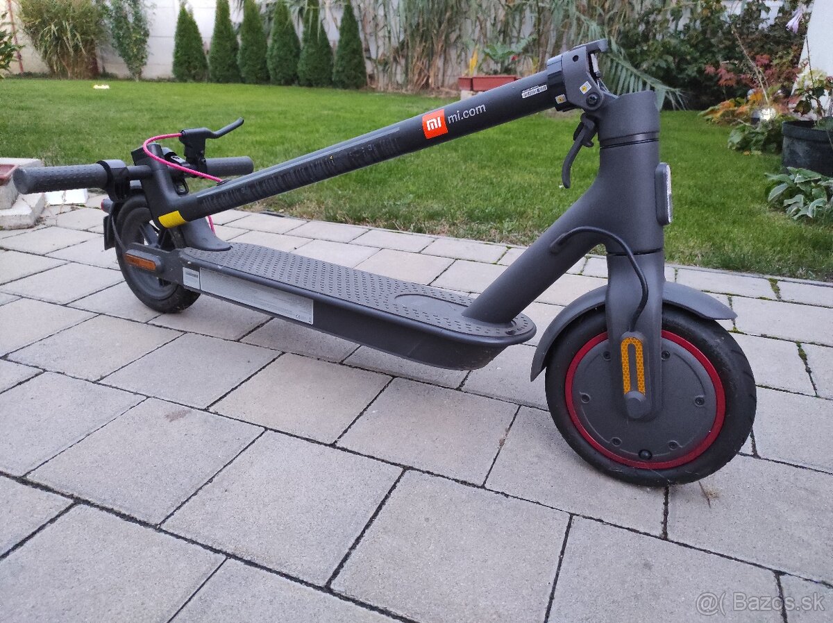 Xiaomi scooter pro 2 (len rozbalená a 1x odskúšaná)