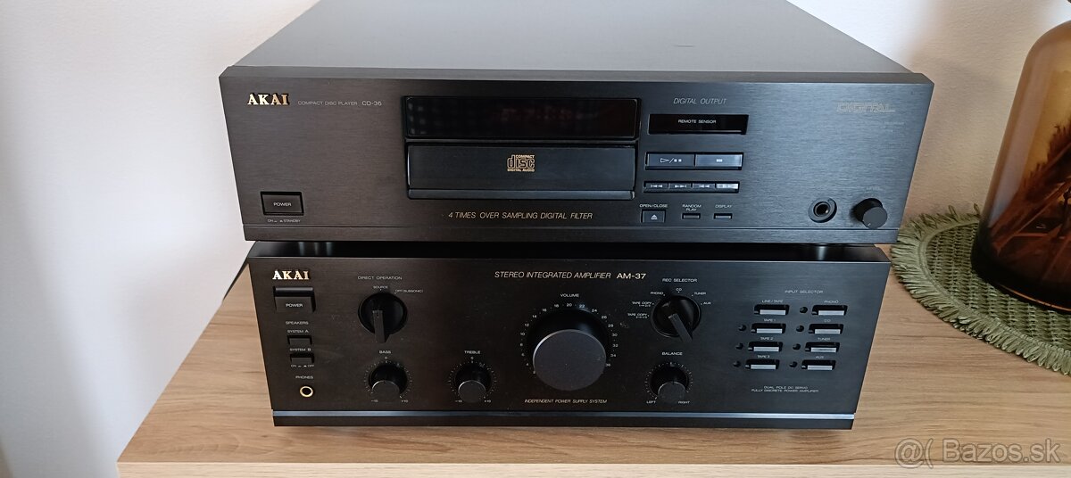 Akai CD 36