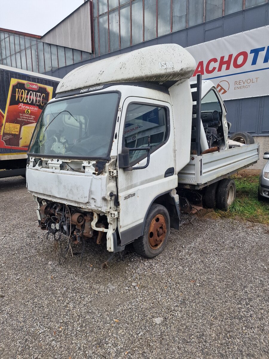 Rozpredam Mitsubishi Canter Fuso valník