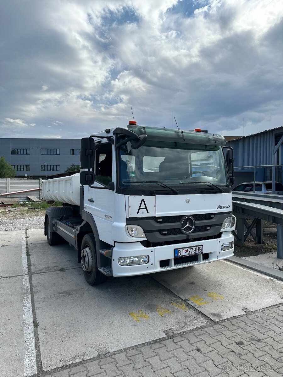 Mercedes Atego 1529 EURO5 Hákový nosič kontajnerov