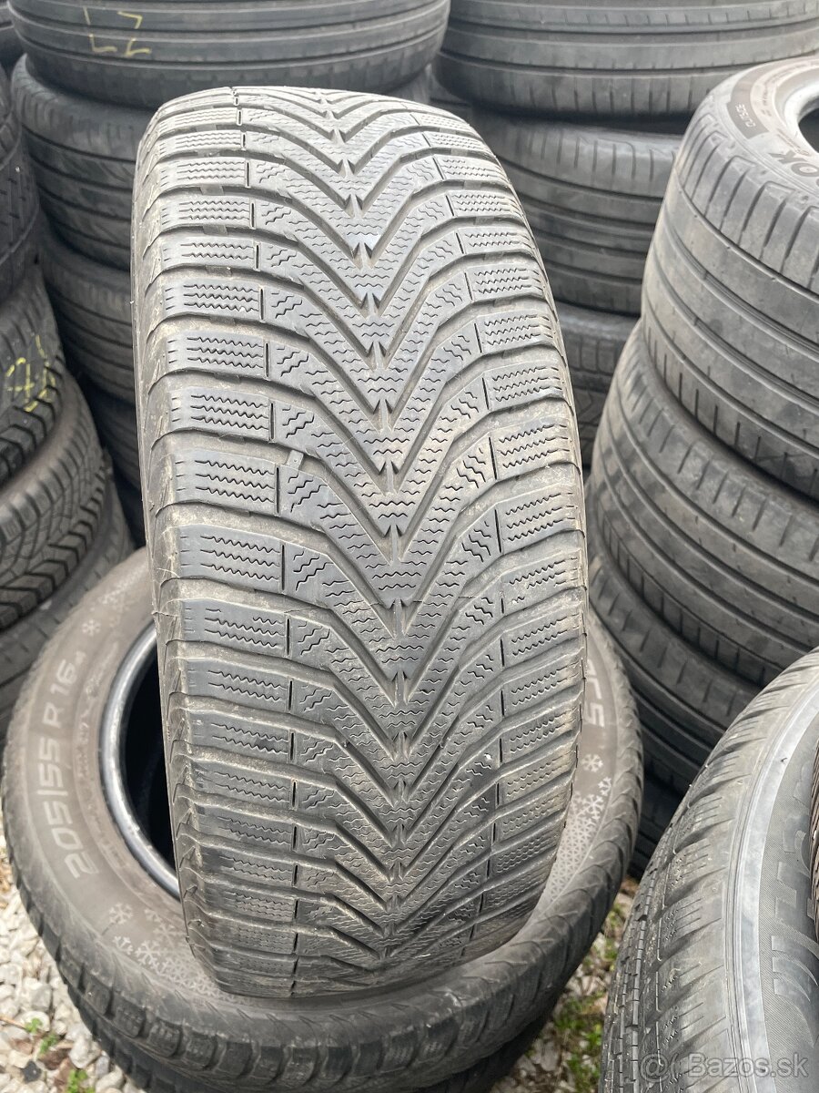 205/55 R16 zimne Vredestein wintrac