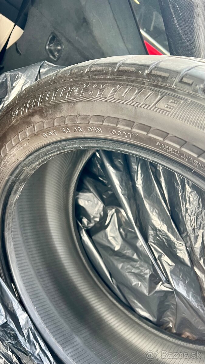 BRIDGESTONE 265/45 R20 104Y