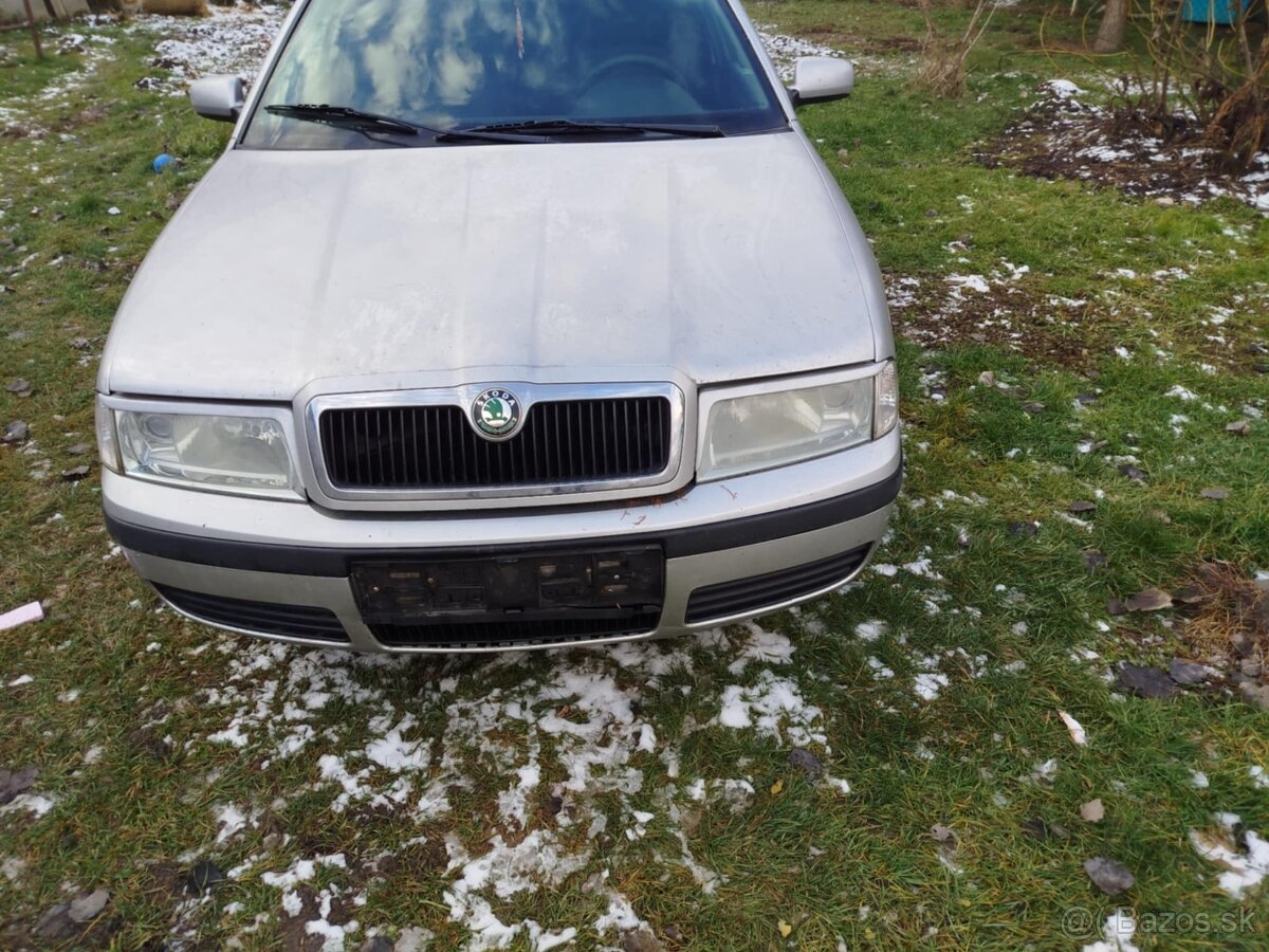 Skoda oxtavia 1.6.16 V 74kw