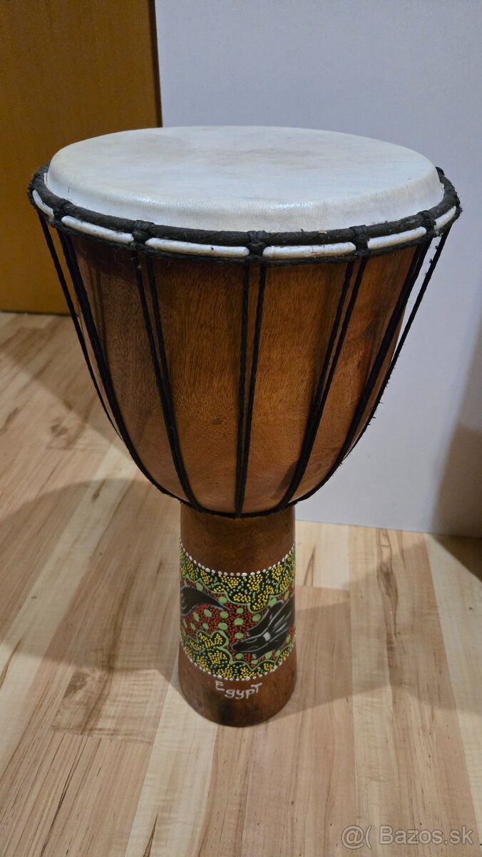 Suvenírové djembe