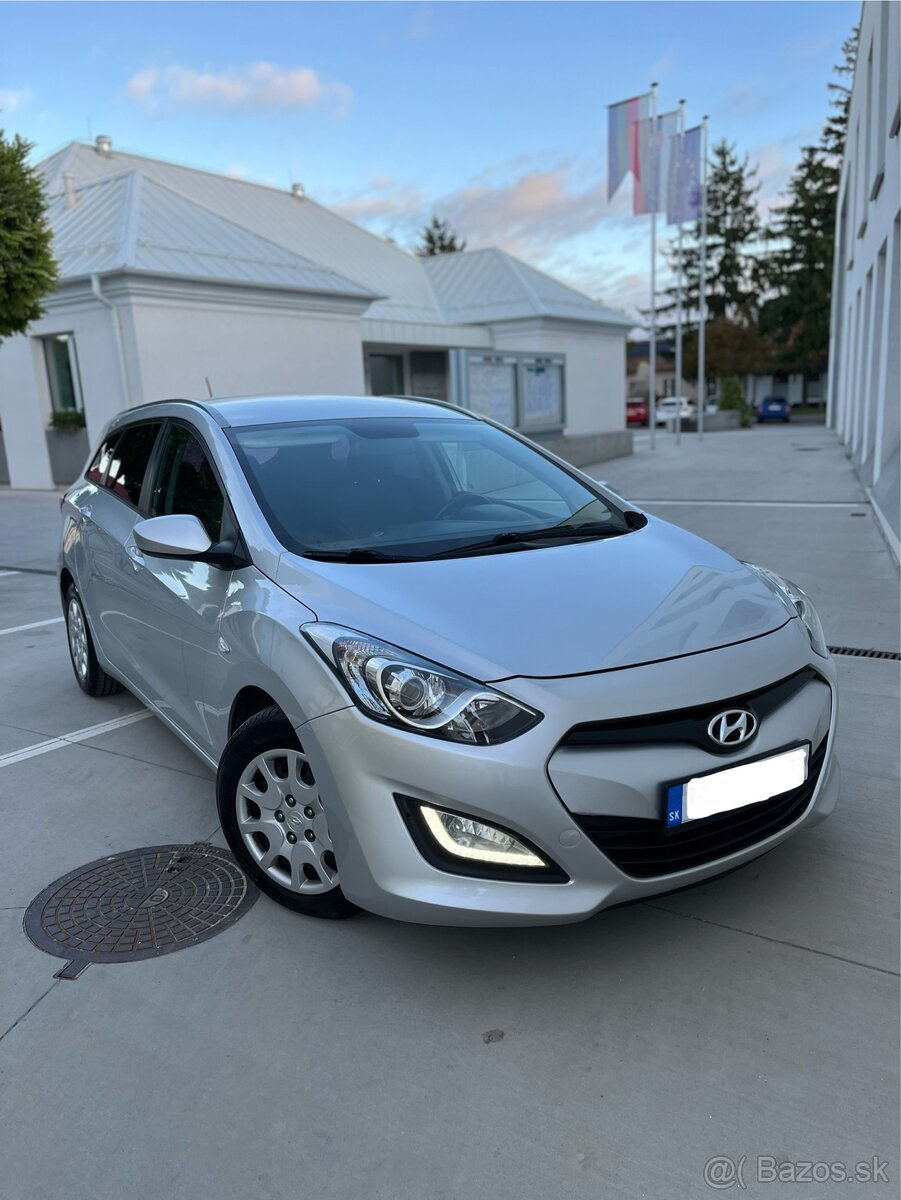 Hyundai i30 combi 1.6 crdi nová STK/Ek