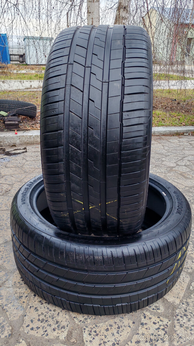 Letné pneu 285/40 R22 --- HANKOOK