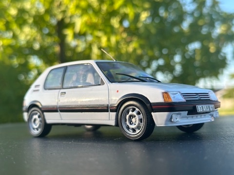 SEAT, PEUGEOT, SIMCA modely v mierke 1:24 na predaj