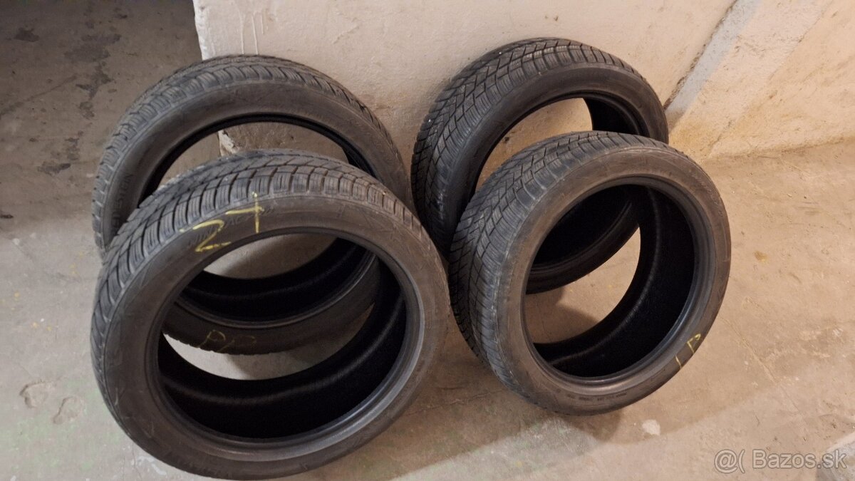 4x zimné pneumatiky 225/45 r17 Vredestein