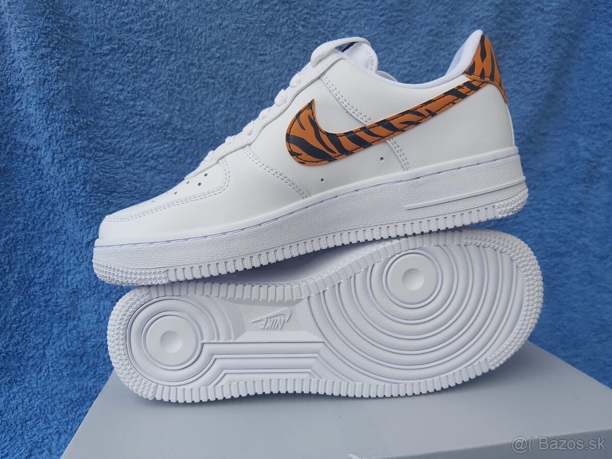 Tenisky NIKE AIR FORCE 1 '07, vel. 38