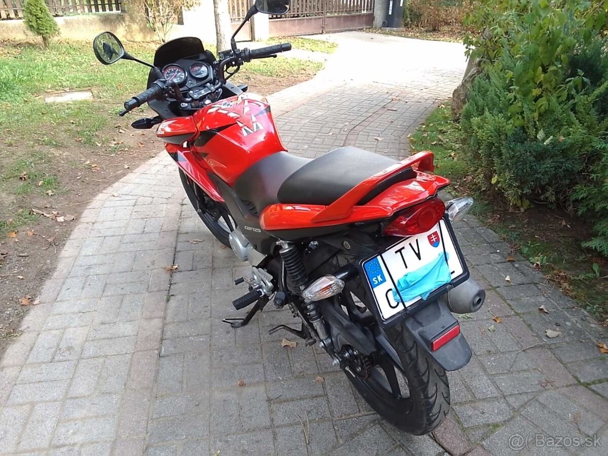 Vymením  Honda 125 cbf Mustang 23