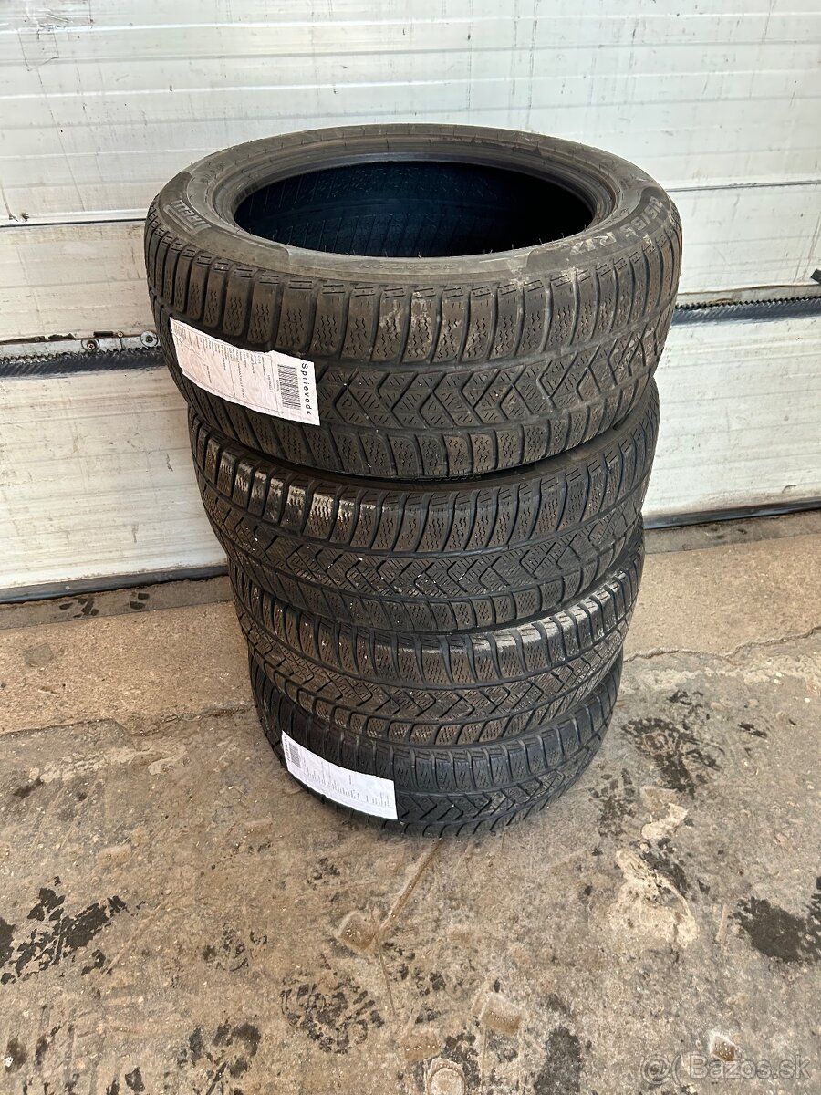 Zimne pneu 215/55 r17 Pirelli 4ks