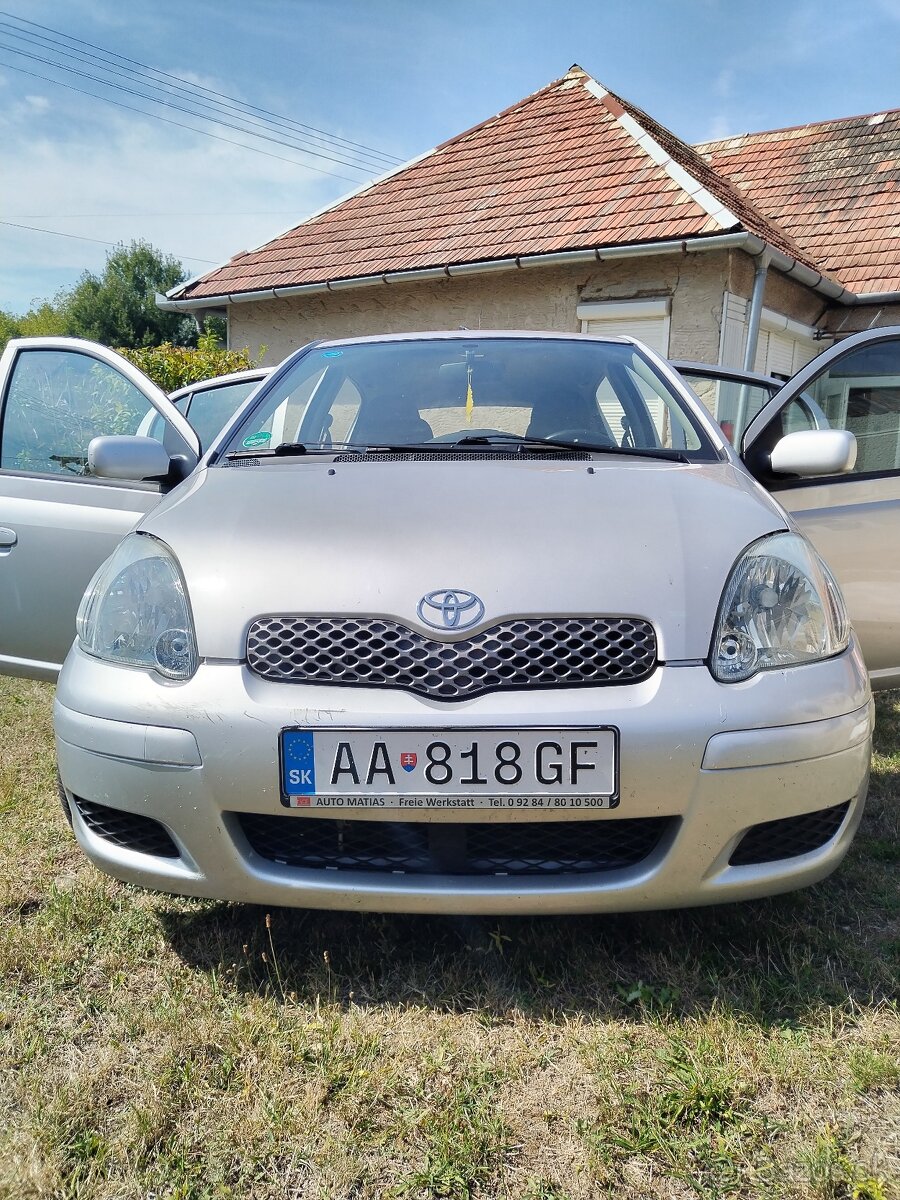 Toyota yaris 1.3 automat 2004