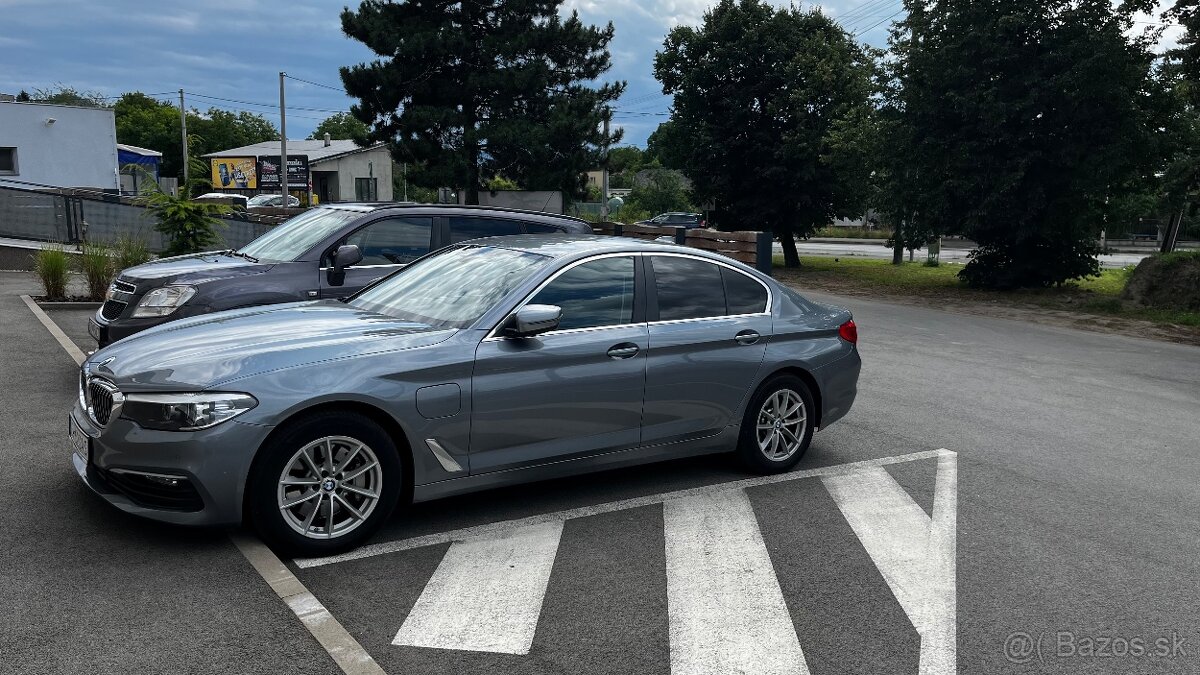 BMW 530e