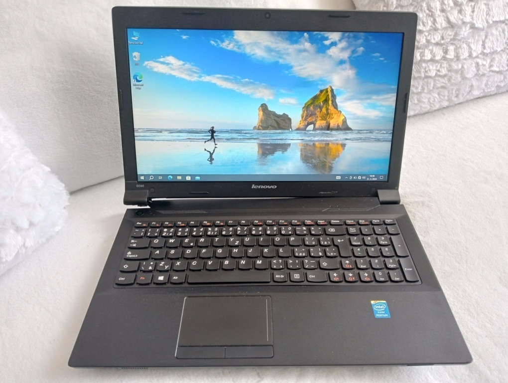 rozpredám notebook Lenovo B590