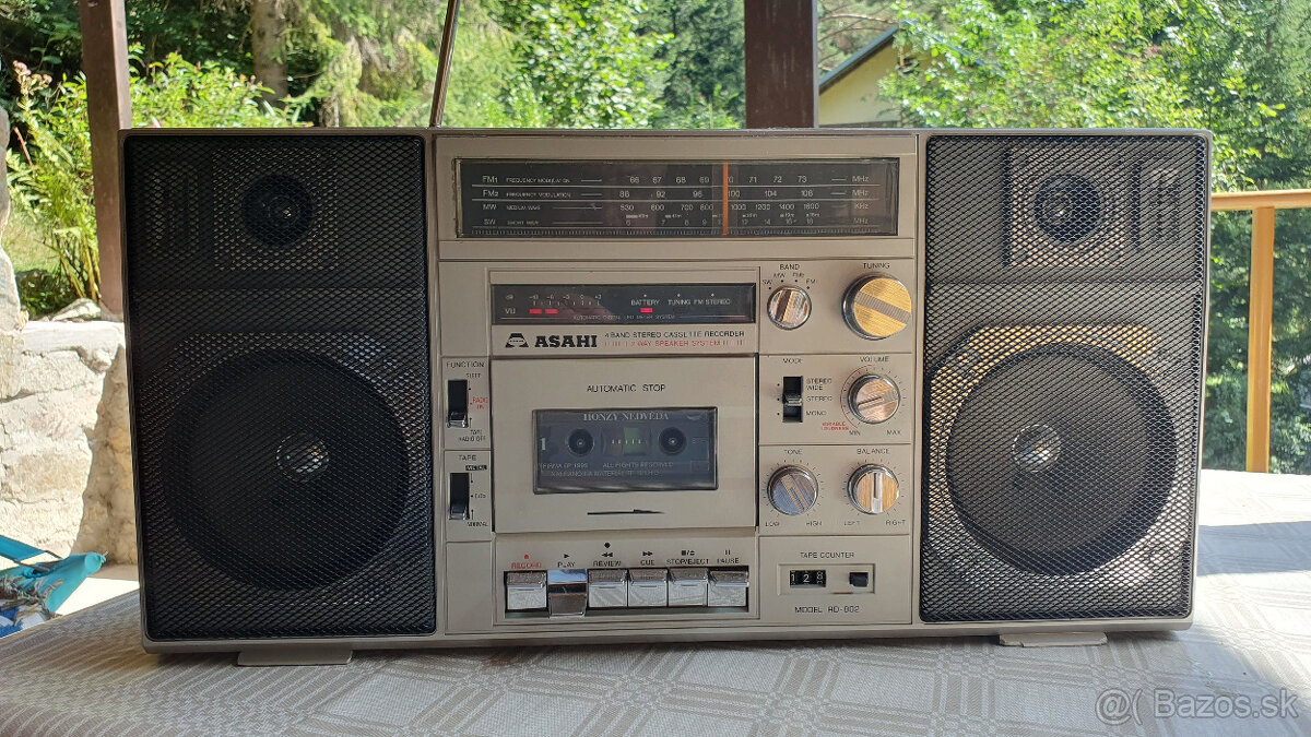 RADIOMAGNETOFÓN ASAHI RD-802 z TUZEXU