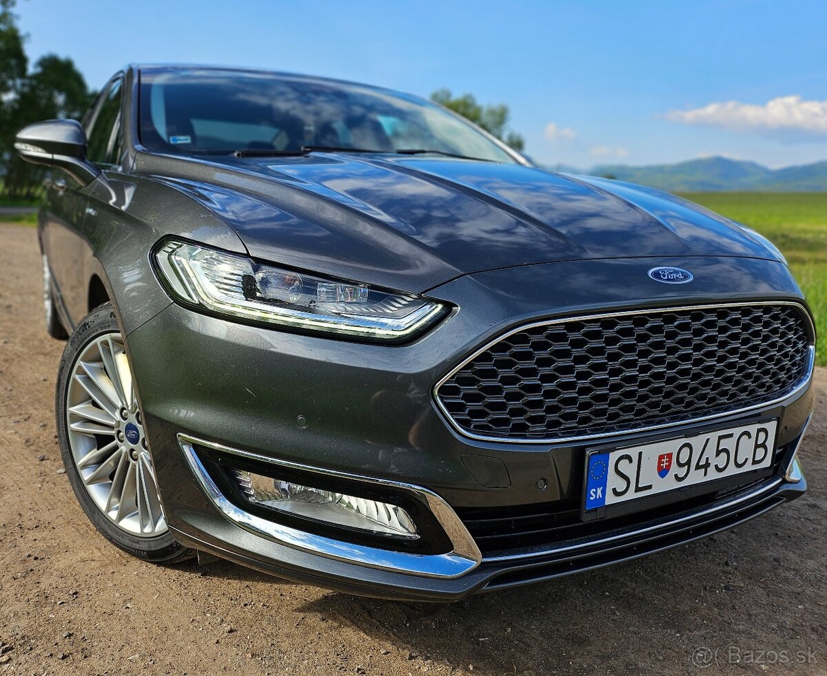 Ford Mondeo 2.0 l HEV Vignale A/T  Rodinné vozidlo , Sedan