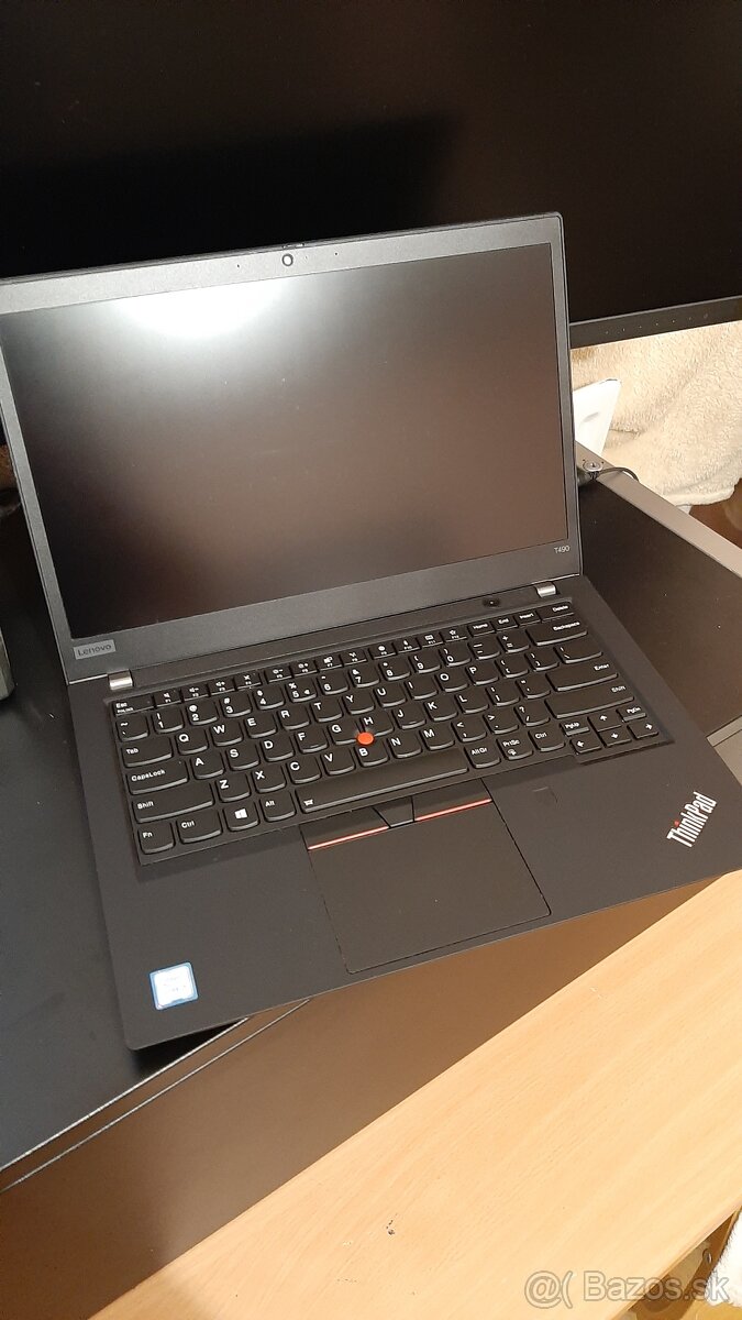 Lenovo T490