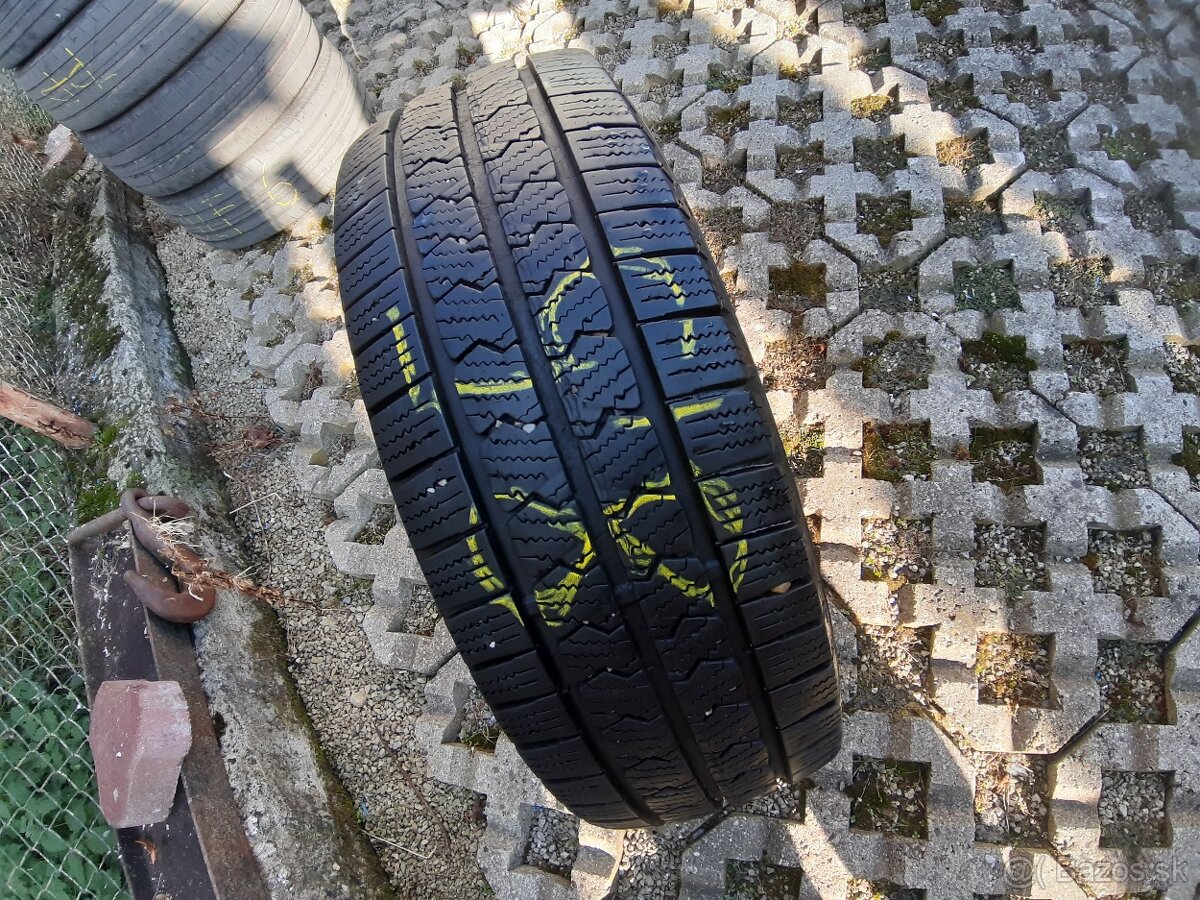 205/70r15C