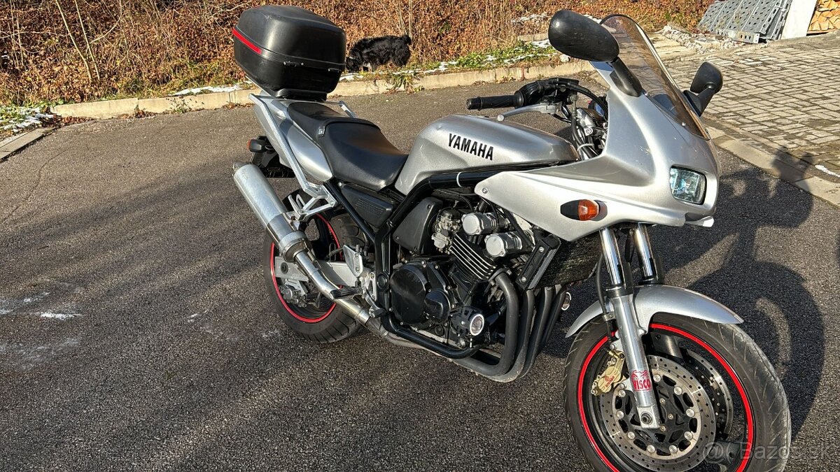 YAMAHA FZS 400 FAZER