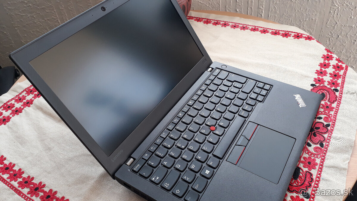 Lenovo ThinkPad A275 stav nového, (na ND, experimenty)