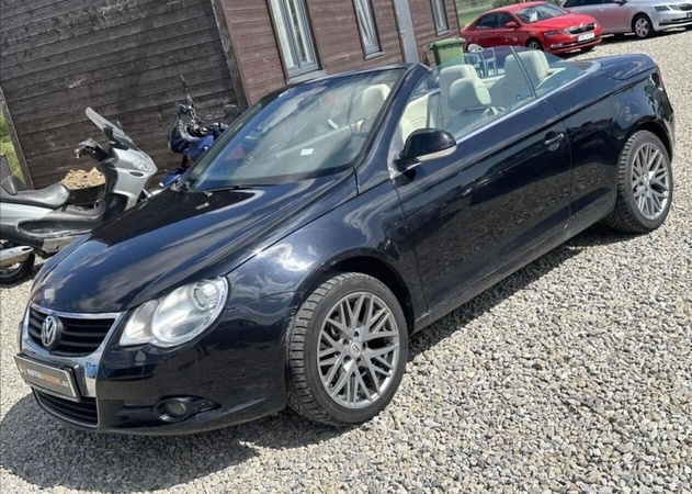 Volkswagen Eos 2,0 FSI PO ROZVODECH, TAŽNÉ benzín manuál