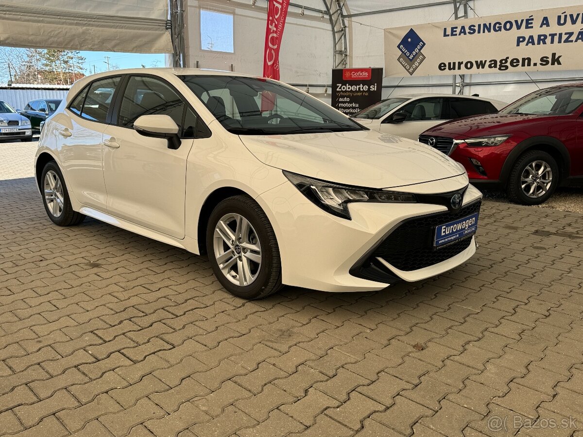 Toyota Corolla 1,8 hybrid 4950 km