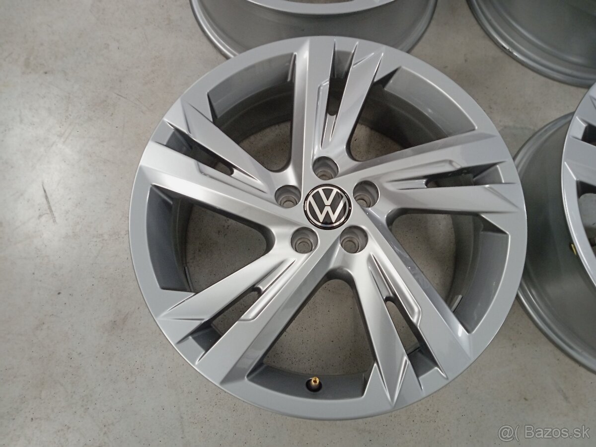 ALU 5x100 R17 6,5J ET39 Original VOLKSWAGEN TAIGO