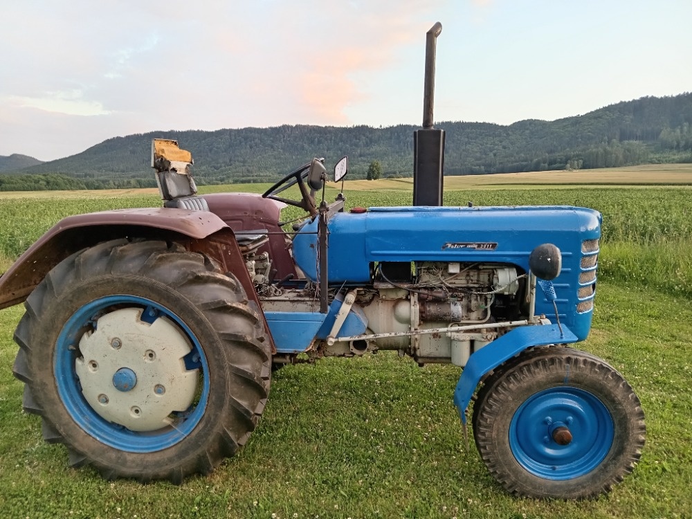 Zetor 3011 bez SPZ