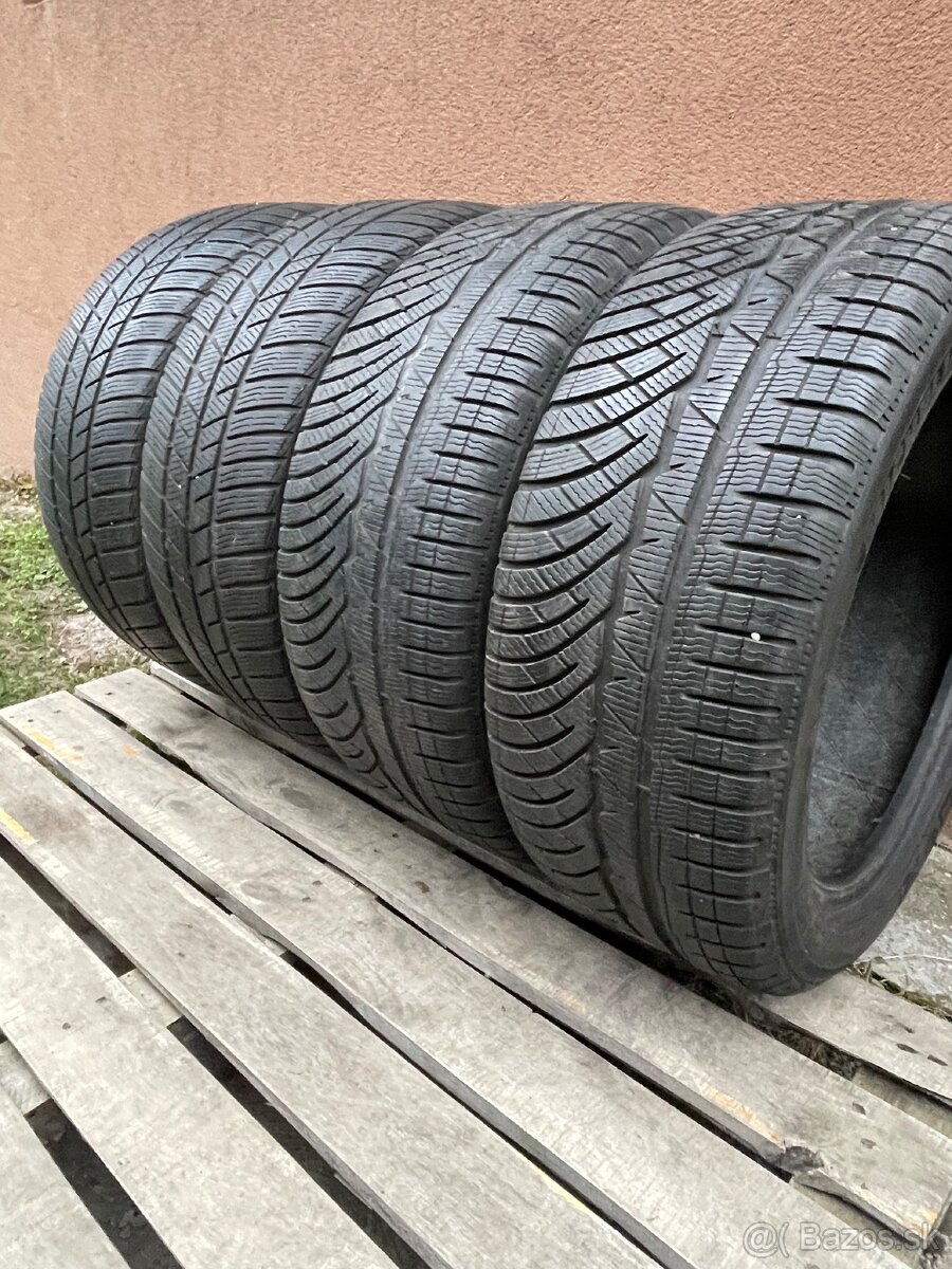 Pneu 245/45 R18 4x=140€