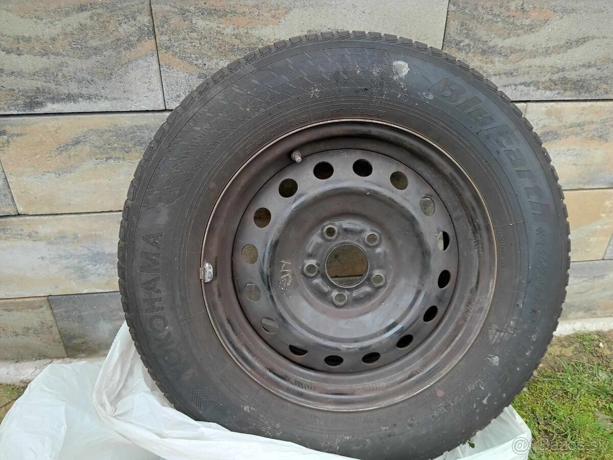 Predám zimné pneumatiky 4ks rozmer 215/70 r16