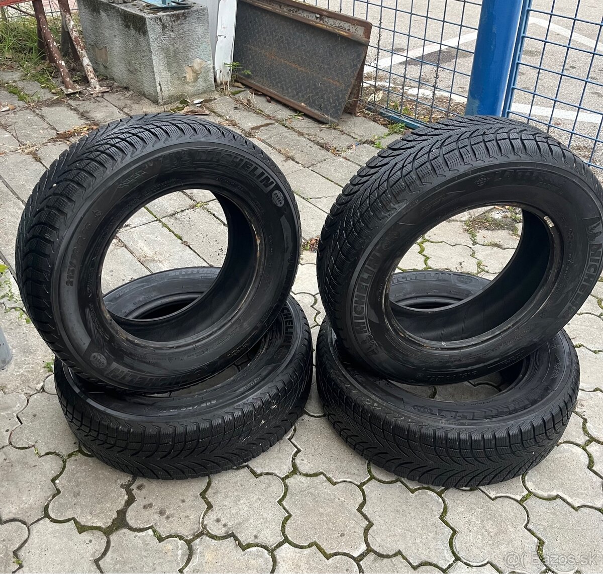 215/70 R16 Zimne Michelin Super stav