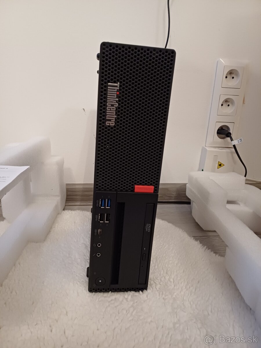 Lenovo -Thinkcentre M720s