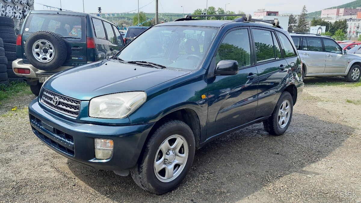 Toyota RAV4 benzin 110 kw 4x4 dovoz Španielsko,3/2002