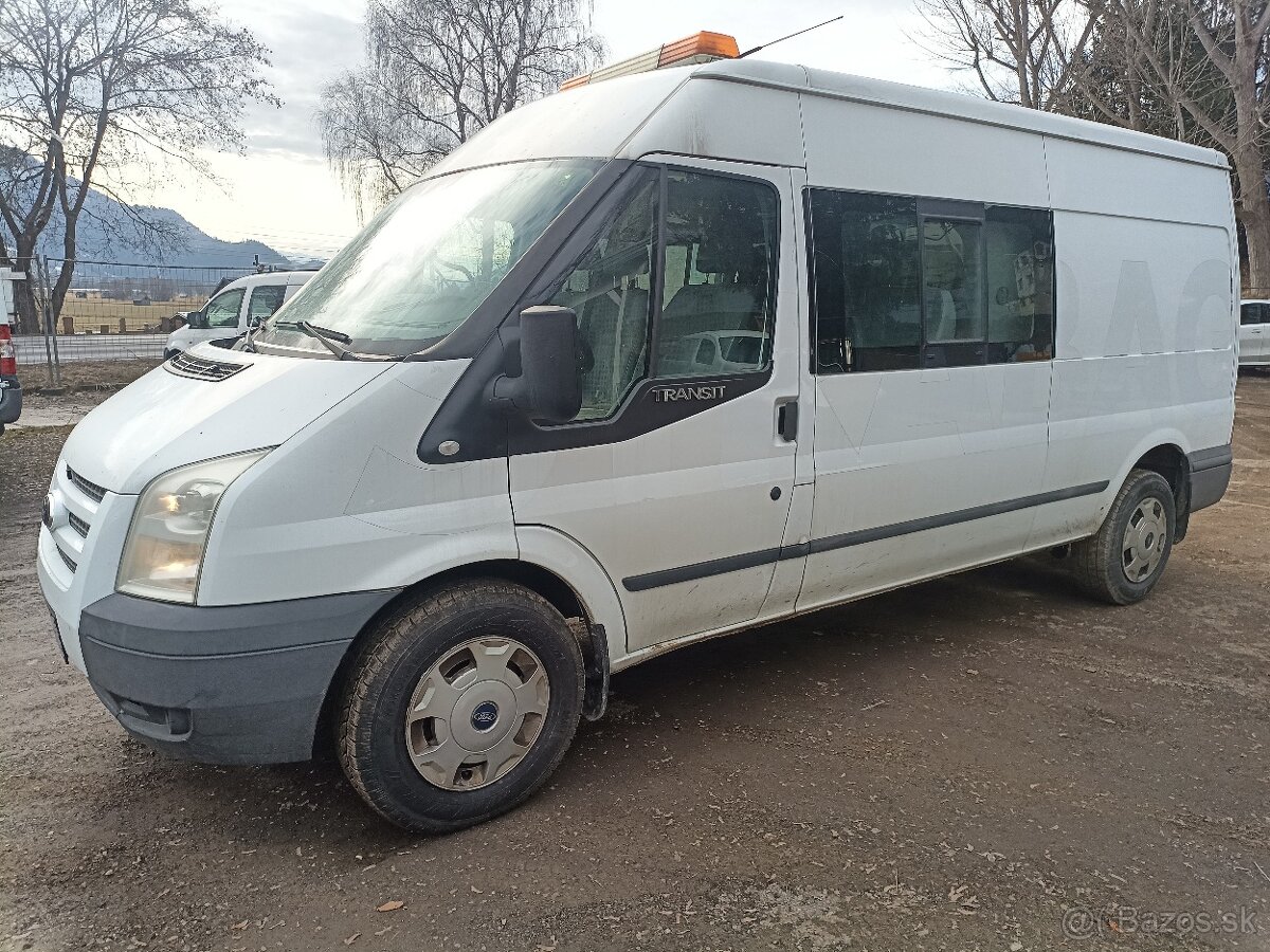 Ford transit 2,2d 96kw 6 miestna dodávka