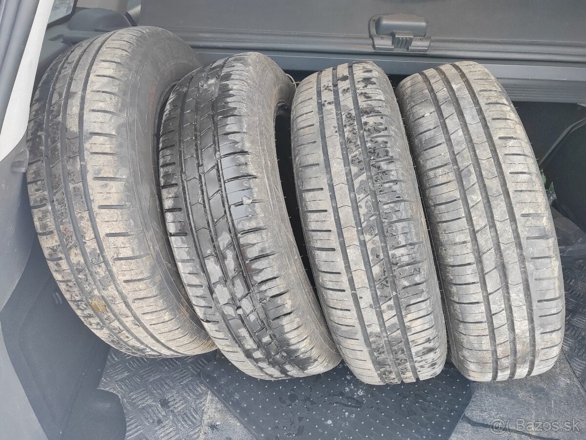 Plechové disky 5x100r14 + letné pneu 165/70r14 r.v. 2023