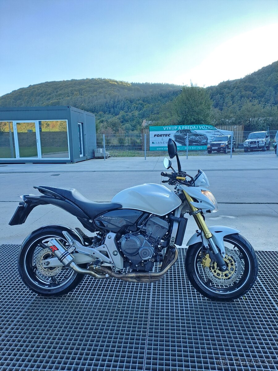 Honda Hornet CB600f 2009 25kw v TP A2