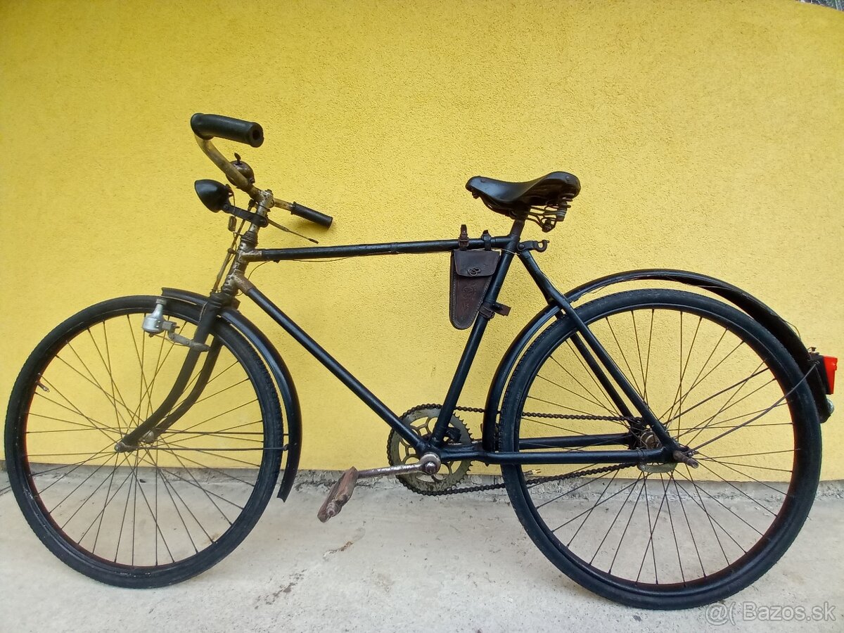 Bicykel historický, veterán čierny