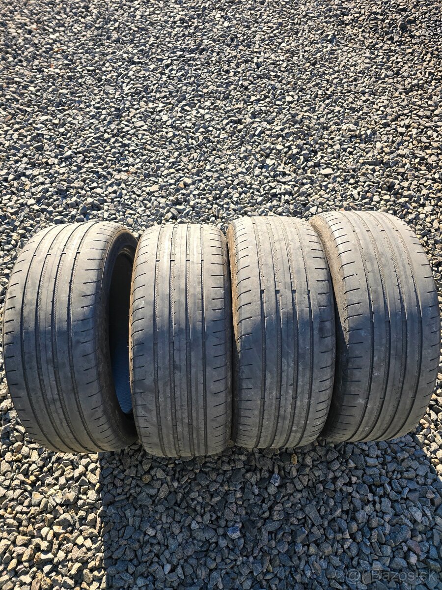 Predam letne pneu 225/45 r18 Goodyear DOT22