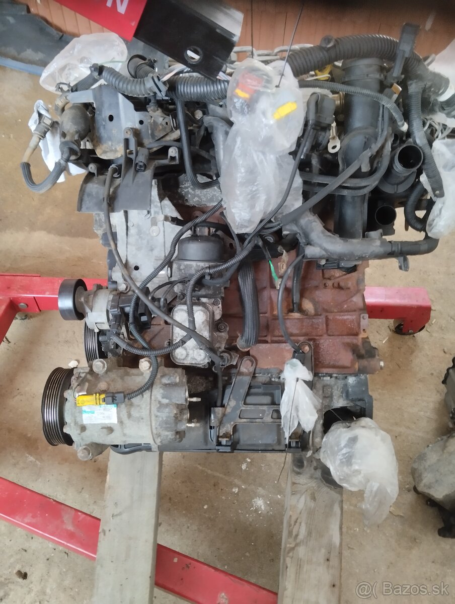 Motor Citroen C8 2.0hdi 100kw RHR