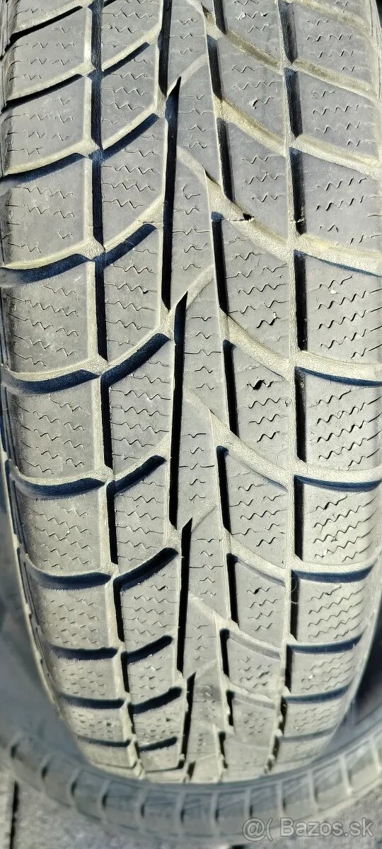 Predám 2 zimné pneumatiky 155/80 R13 79T Hankook