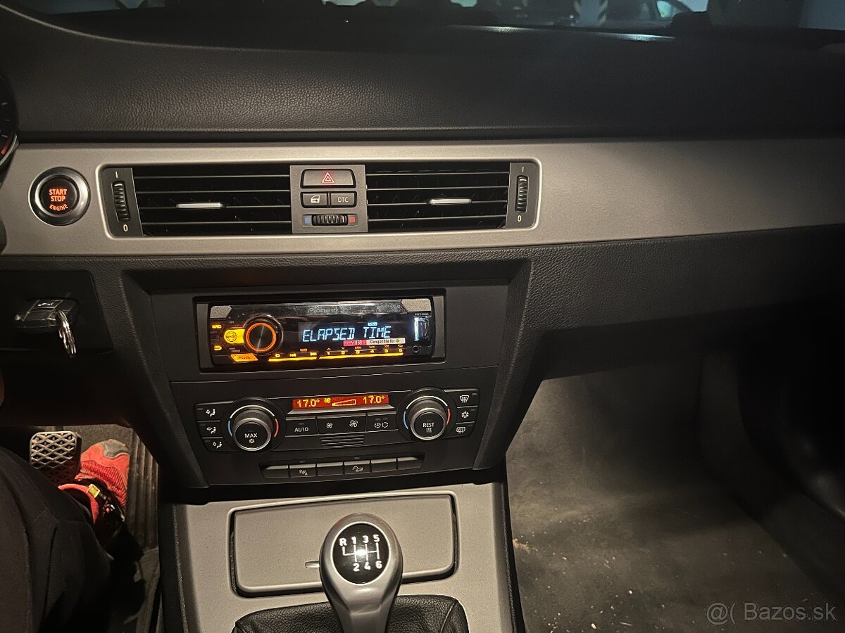 Pioneer MVH-S110UBA pre BMW E9x