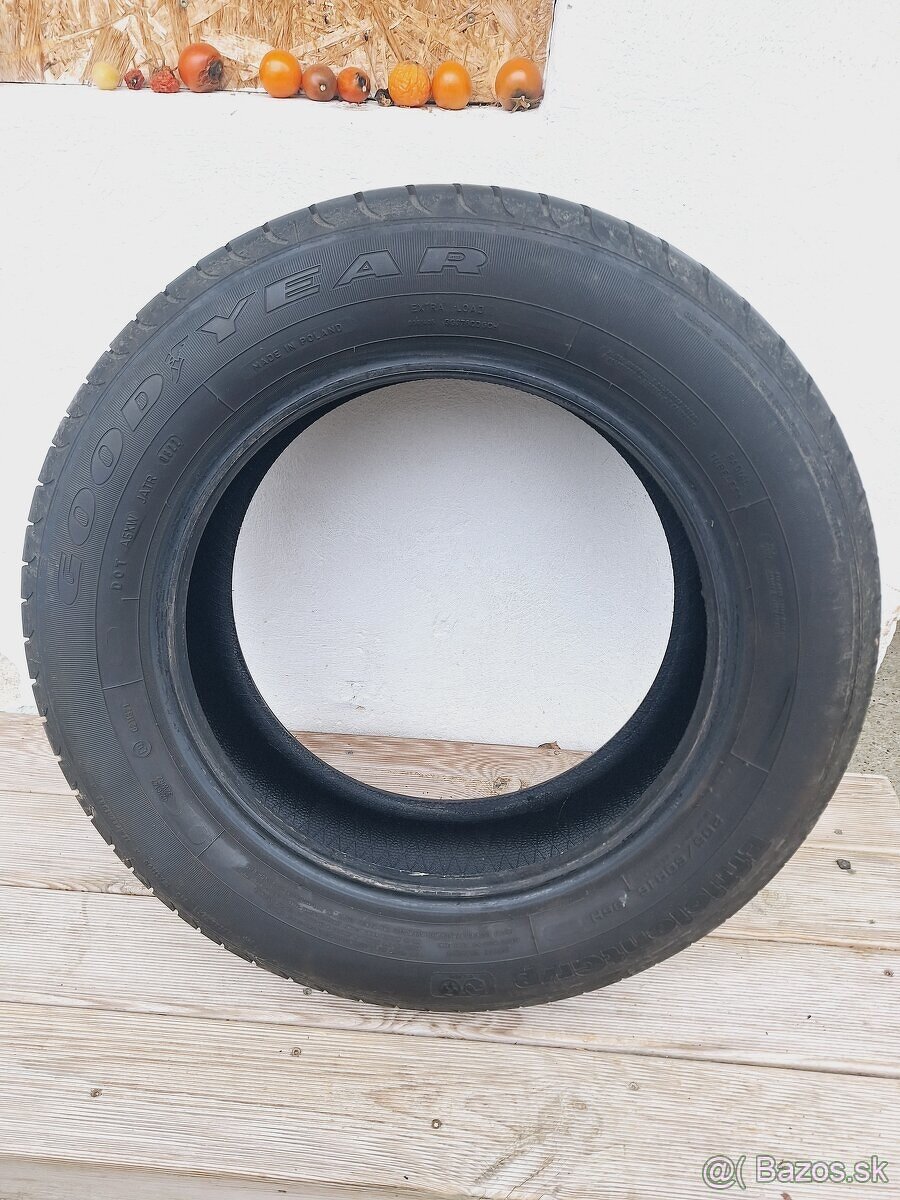 Pneumatika goodyear 205 60 R16  96H.