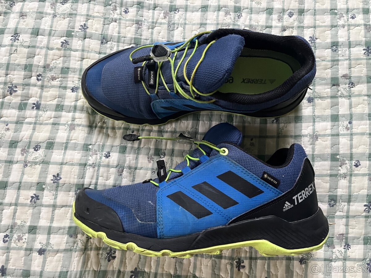 Turisticke Adidas gtx k ( vel.38)