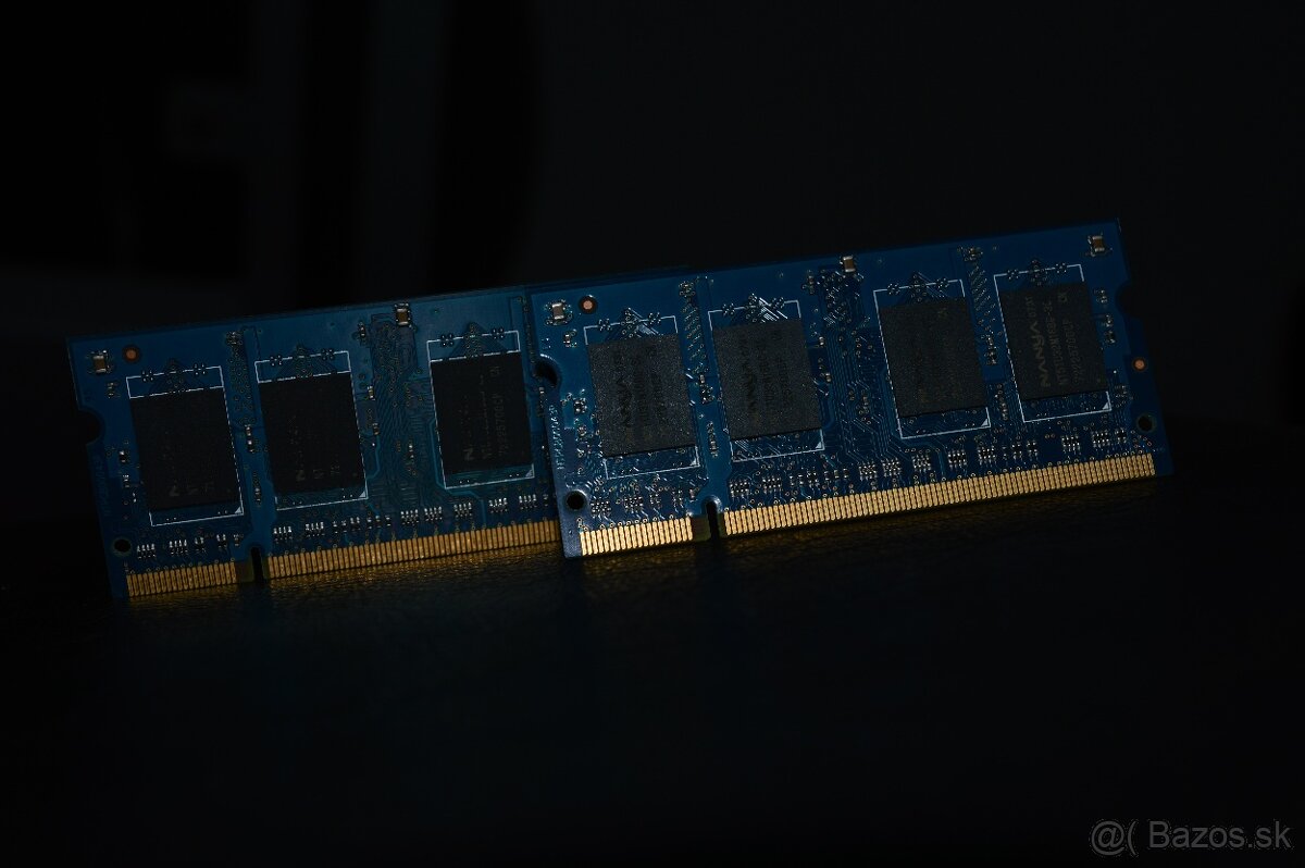 2x 512MB DDR2 SO-DIMM