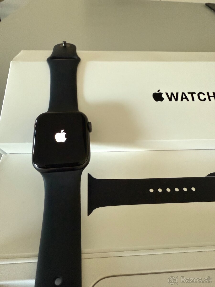 Apple Watch SE 44mm