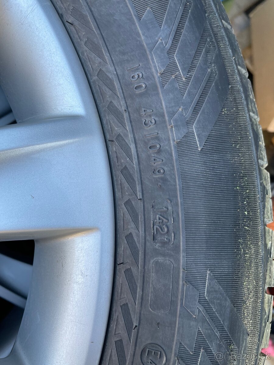 235/55r17  4ks letne pneu Nokian