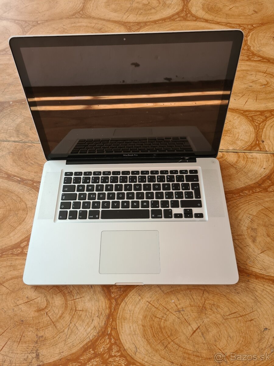 Macbook pro Apple